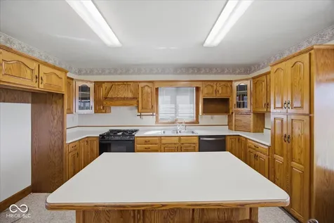 3643 W 600 S Shelbyville IN 46176