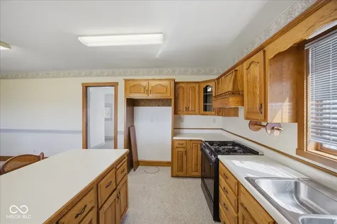 3643 W 600 S Shelbyville IN 46176