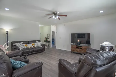 841 Cherry Tree Lane Greenwood IN 46143