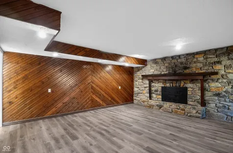 607 Rahkewood Drive Indianapolis IN 46217
