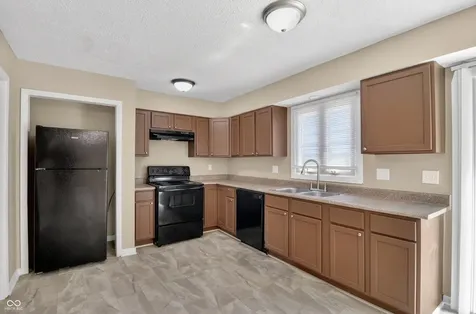 607 Rahkewood Drive Indianapolis IN 46217