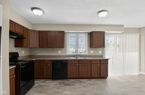 607 Rahkewood Drive Indianapolis IN 46217