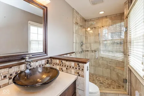 1244 Darby Lane Indianapolis IN 46260