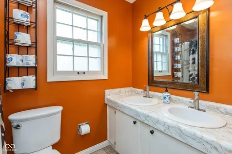 1244 Darby Lane Indianapolis IN 46260
