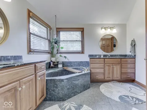 5517 Westbourne Court Greenwood IN 46143