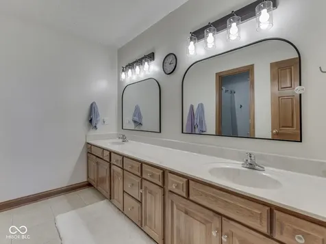 5517 Westbourne Court Greenwood IN 46143