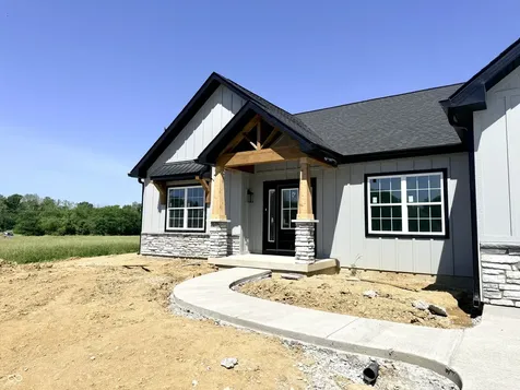 4 Pine Hills Court Crawfordsville IN 47933