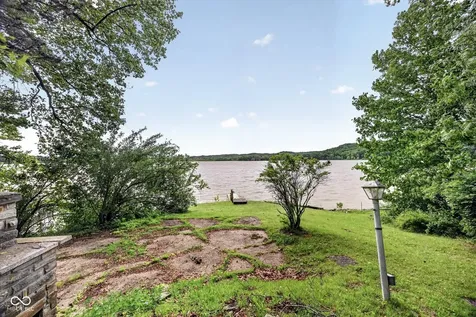 7588 N Blue Heron Drive Unionville IN 47468