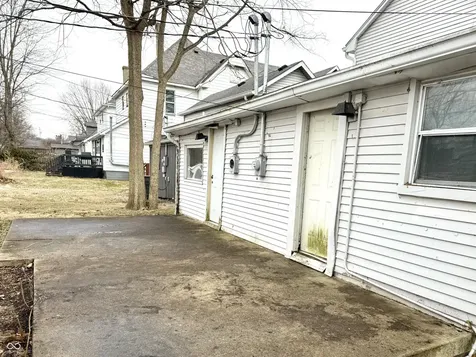 328-330 W Mechanic Street Shelbyville IN 46176