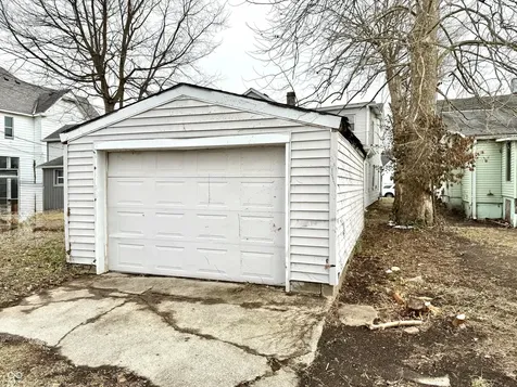 328-330 W Mechanic Street Shelbyville IN 46176