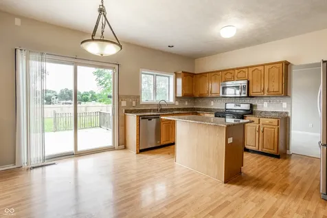 1101 Spanish Lake Drive Avon IN 46123
