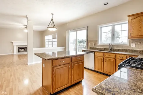 1101 Spanish Lake Drive Avon IN 46123