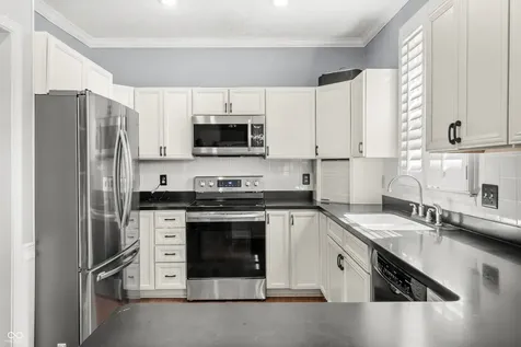 8754 Nora Woods Drive Indianapolis IN 46240