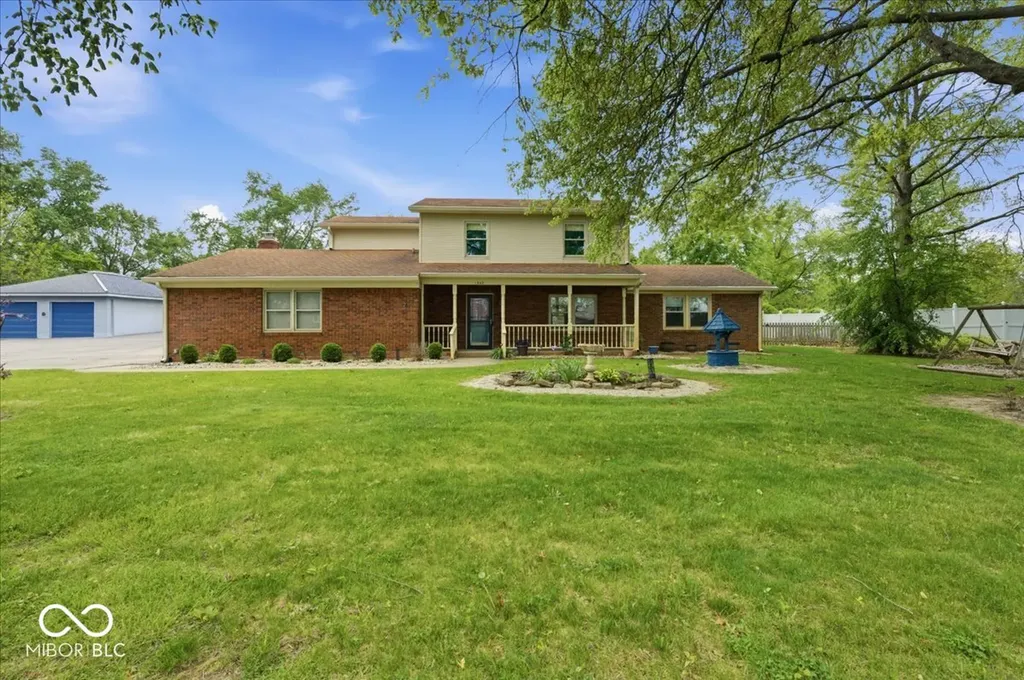1343 S Buttercup Drive New Palestine IN 46163