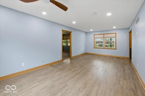 1343 S Buttercup Drive New Palestine IN 46163