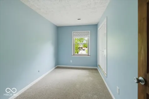 1343 S Buttercup Drive New Palestine IN 46163