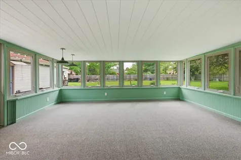 1343 S Buttercup Drive New Palestine IN 46163