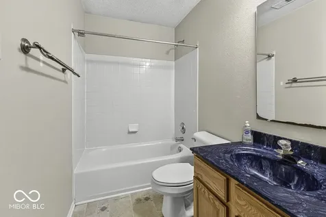 6430 Front Point Drive Indianapolis IN 46237