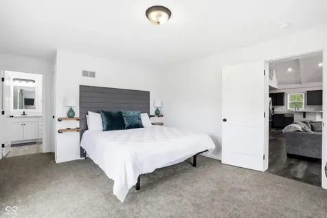 9550 E Northshore Drive Unionville IN 47468