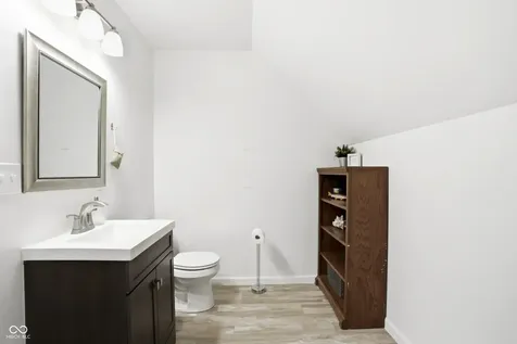 9550 E Northshore Drive Unionville IN 47468