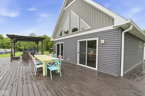 9550 E Northshore Drive Unionville IN 47468