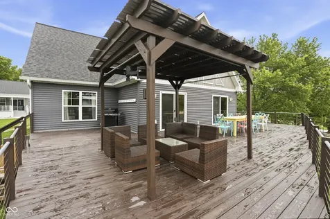 9550 E Northshore Drive Unionville IN 47468