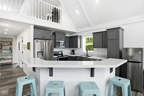 9550 E Northshore Drive Unionville IN 47468