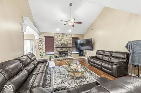 979 Glenmore Trail Brownsburg IN 46112