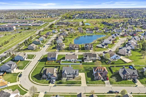 979 Glenmore Trail Brownsburg IN 46112