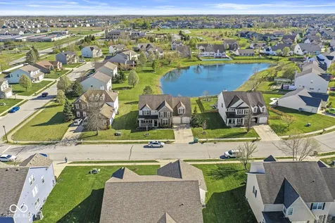 979 Glenmore Trail Brownsburg IN 46112