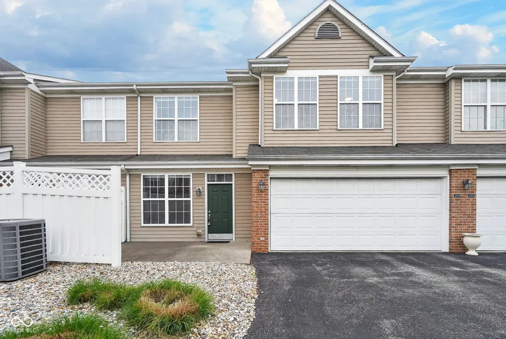 2305 Colfax Lane Indianapolis IN 46260