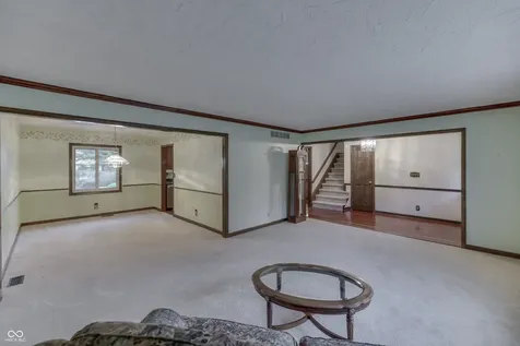 1640 Ridge Hill Lane Indianapolis IN 46217
