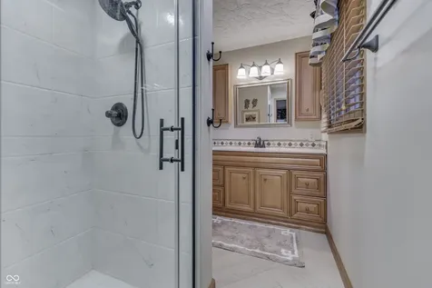 1640 Ridge Hill Lane Indianapolis IN 46217