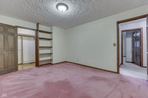 1640 Ridge Hill Lane Indianapolis IN 46217