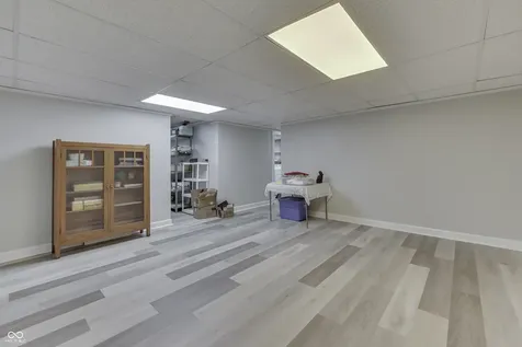 1640 Ridge Hill Lane Indianapolis IN 46217