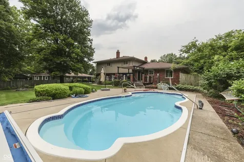 1640 Ridge Hill Lane Indianapolis IN 46217