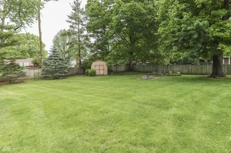 1640 Ridge Hill Lane Indianapolis IN 46217