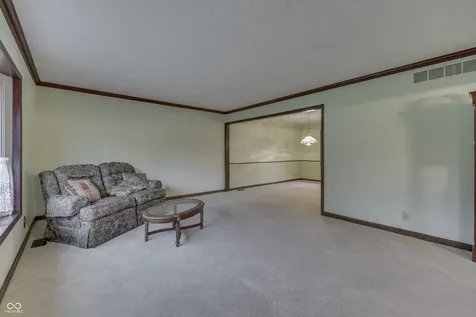 1640 Ridge Hill Lane Indianapolis IN 46217