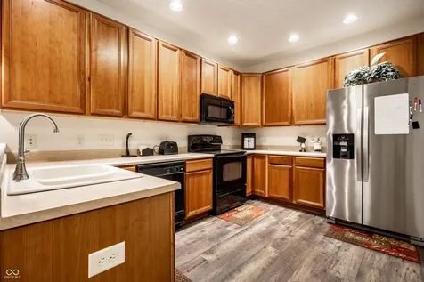2614 Oneida Lane Indianapolis IN 46217