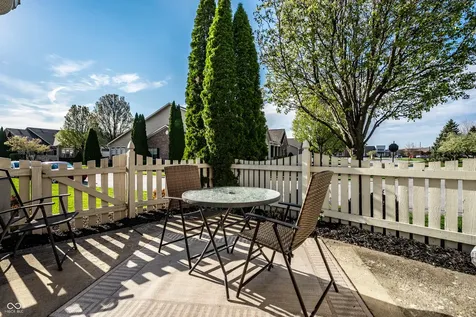 2614 Oneida Lane Indianapolis IN 46217