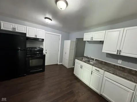 1442 Laurel Street Indianapolis IN 46203