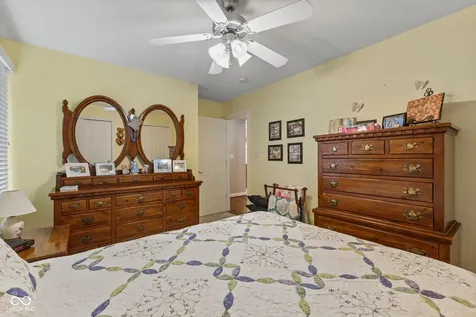 5312 Brooks Bend Greenwood IN 46143
