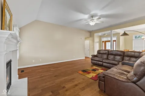 5312 Brooks Bend Greenwood IN 46143