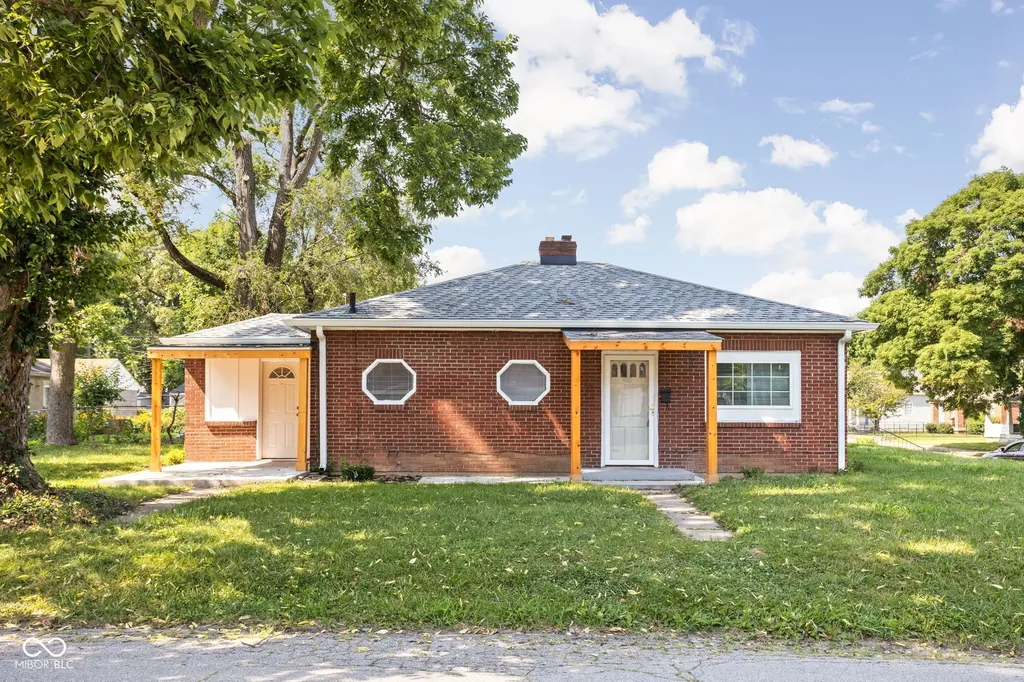 4502 Evanston Avenue Indianapolis IN 46205