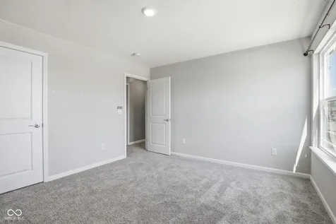 7214 Parkstay Lane Indianapolis IN 46113