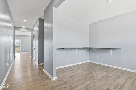 7214 Parkstay Lane Indianapolis IN 46113