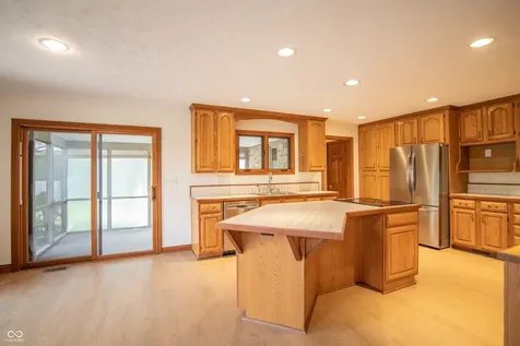 7204 Oak Cove Lane Noblesville IN 46062