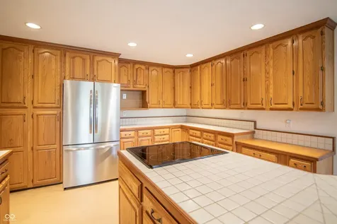 7204 Oak Cove Lane Noblesville IN 46062