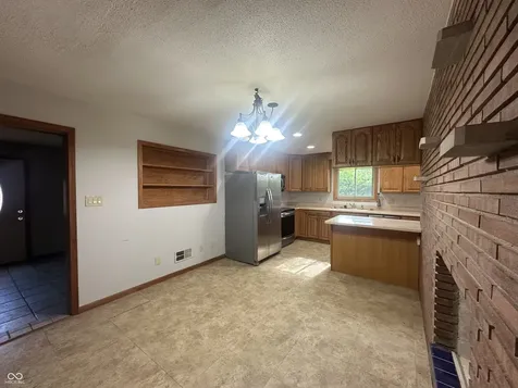 7209 Shelby Street Indianapolis IN 46227