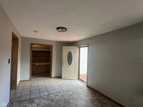 7209 Shelby Street Indianapolis IN 46227